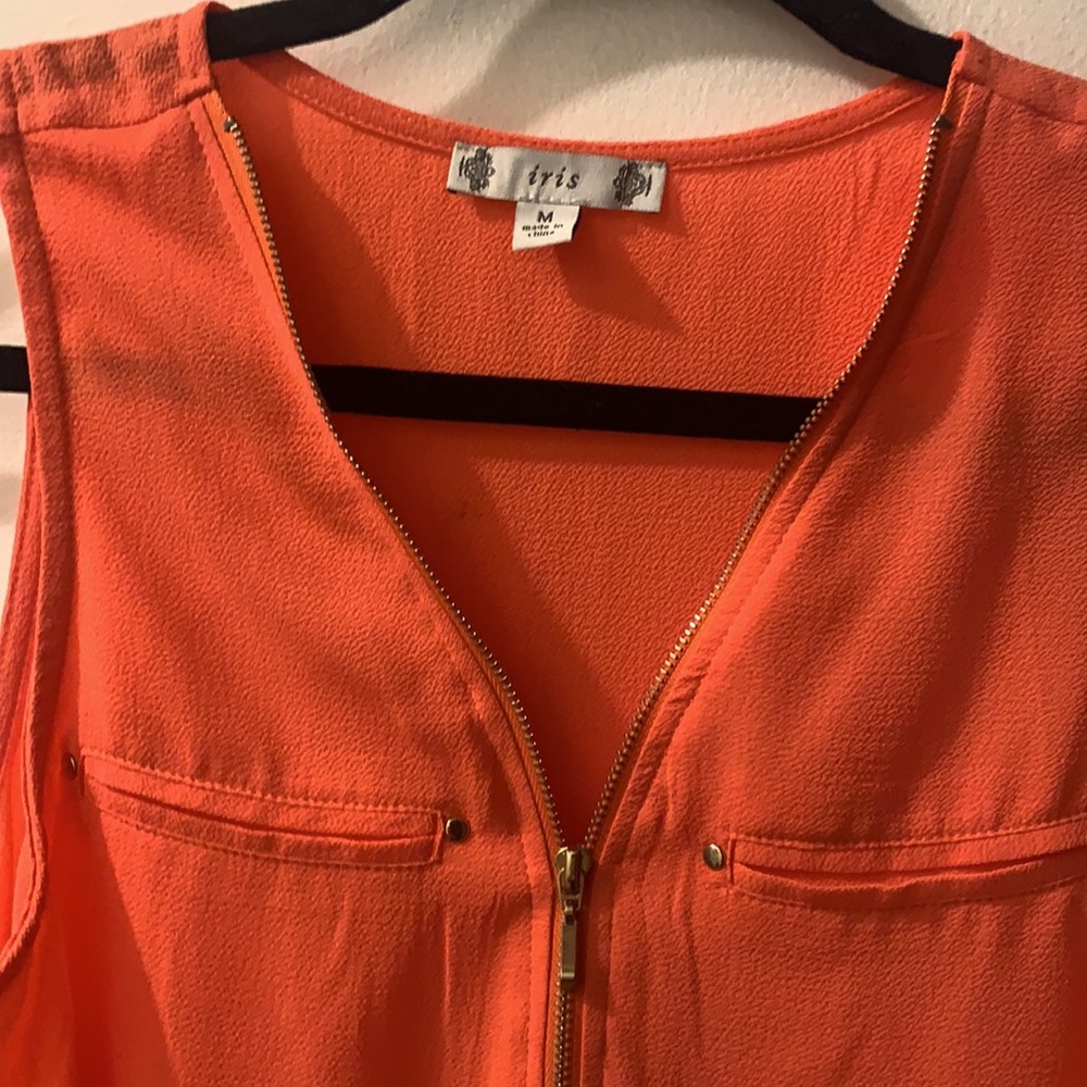 Tops - Picture 3 of 6